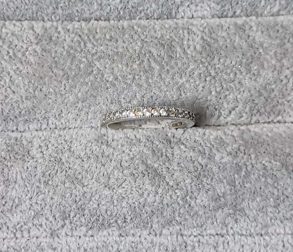 *R1 Auction* Silver Half Eternity Ring