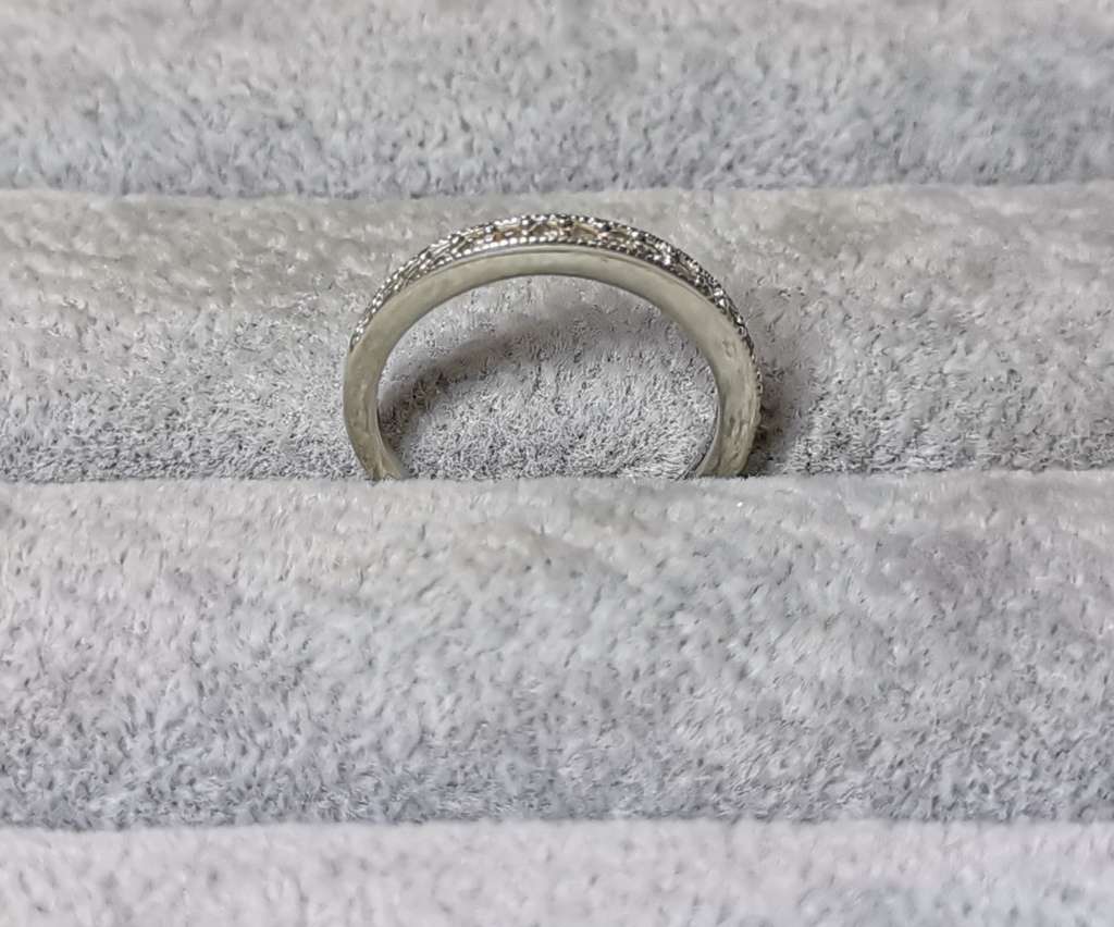 *R1 Auction* Silver Half Eternity Ring