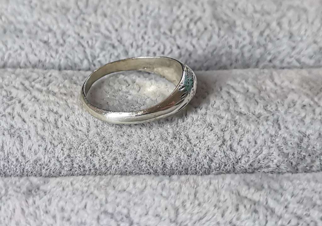 *R1 Auction* Detailed Silver Ring