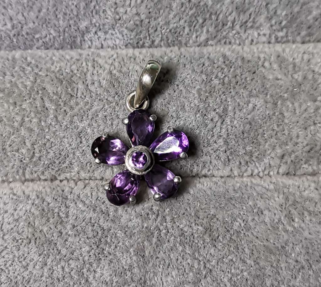 Dazzling Silver Flower Pendant