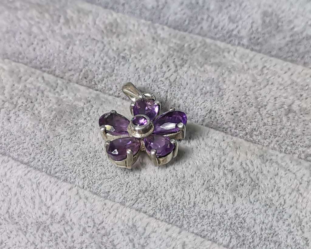 Dazzling Silver Flower Pendant