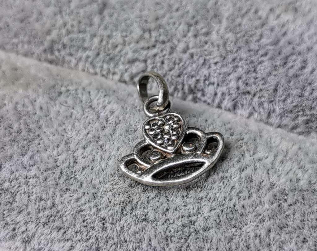 Cute Silver Crwon Pendant