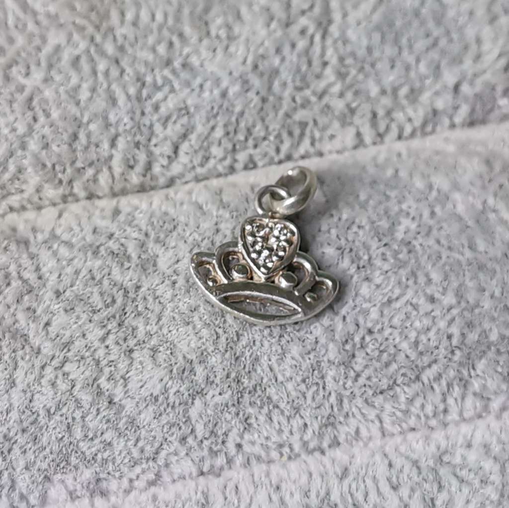 Cute Silver Crwon Pendant