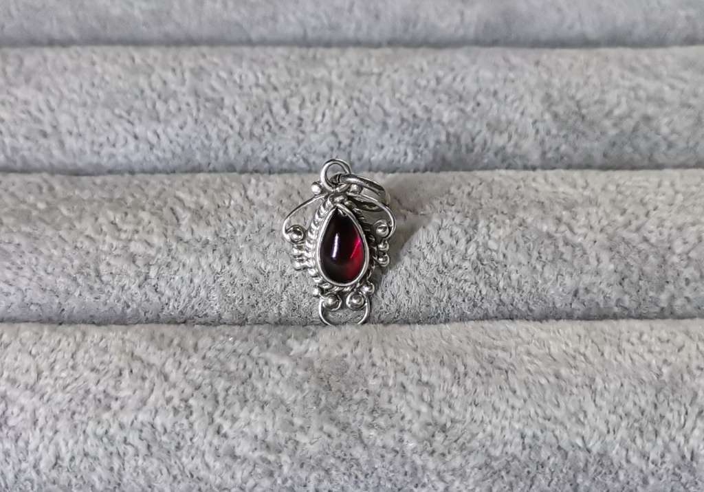 Stunning Silver Pendant