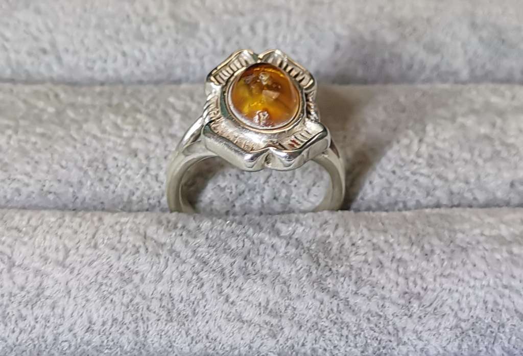Silver Amber Ring