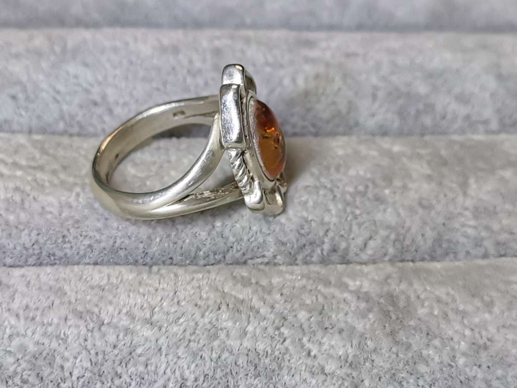 Silver Amber Ring