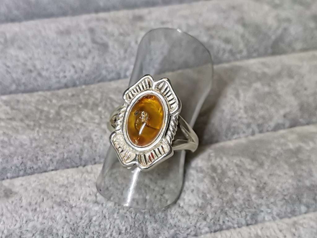 Silver Amber Ring