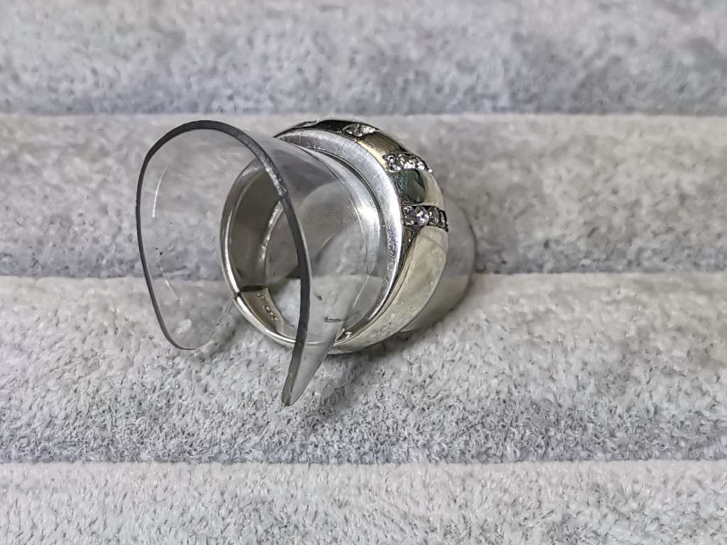 Dazzling Silver Ring