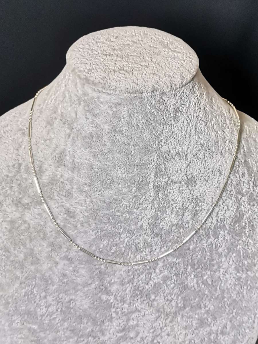 Pretty Silver Necklace