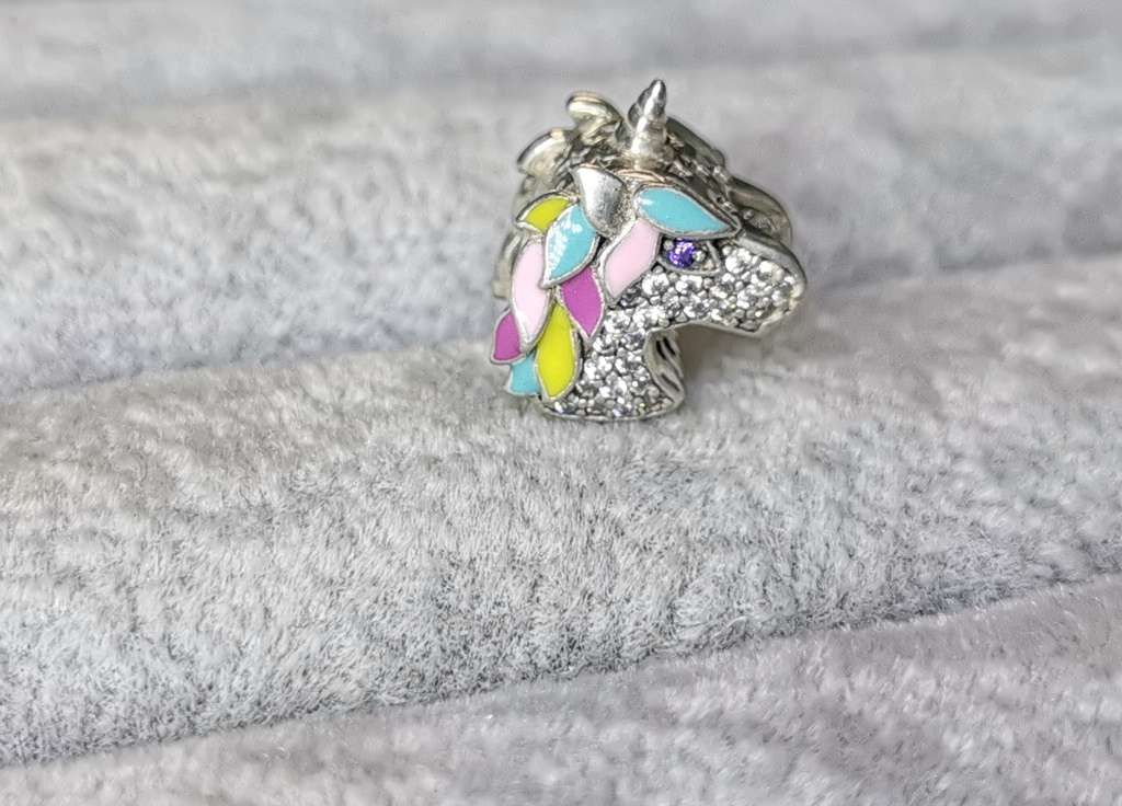 *R1 Auction* Silver Unicorn Charm