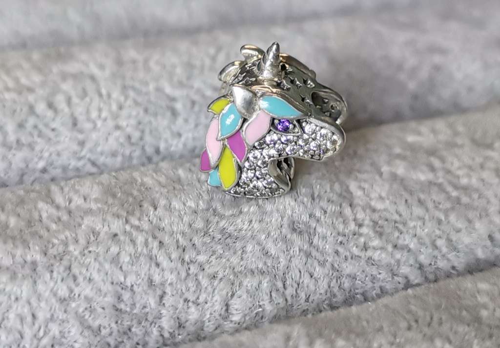 *R1 Auction* Silver Unicorn Charm