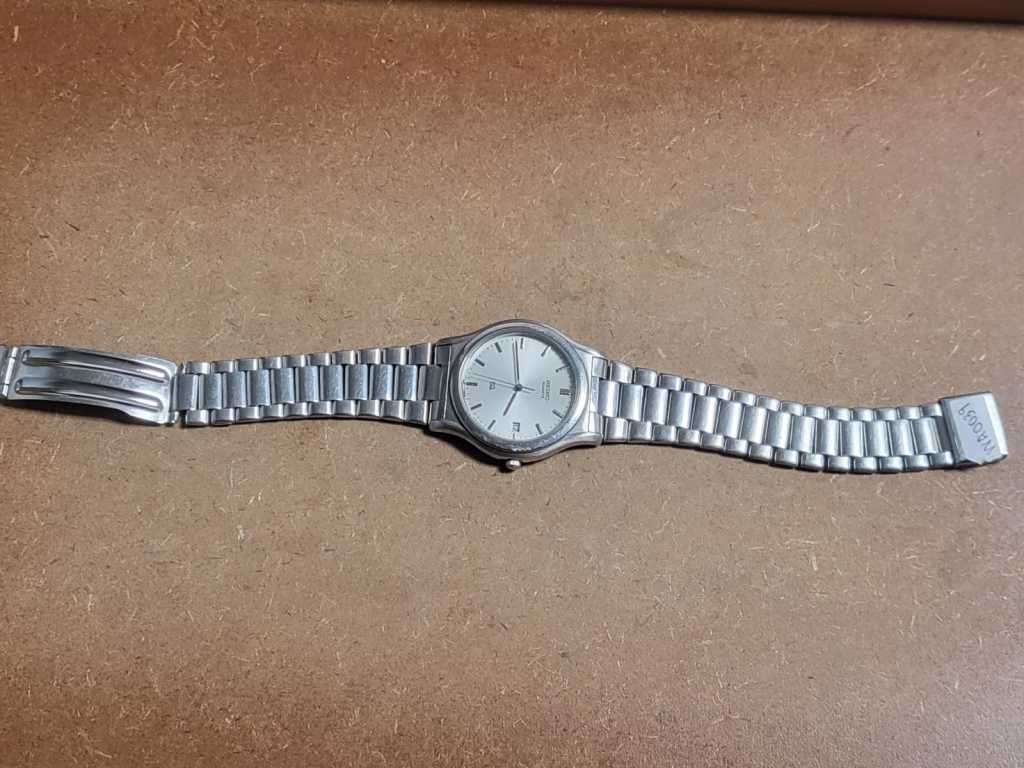 *R1 Auction* Seiko Quartz Watch