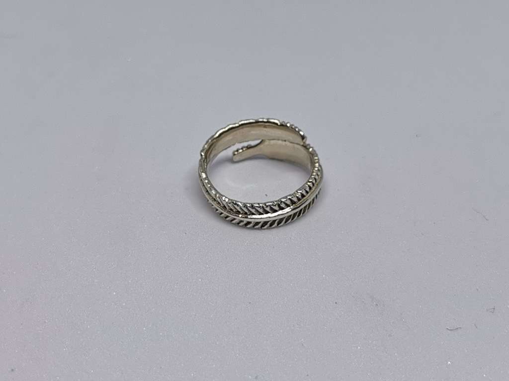 Silver Feather Ring