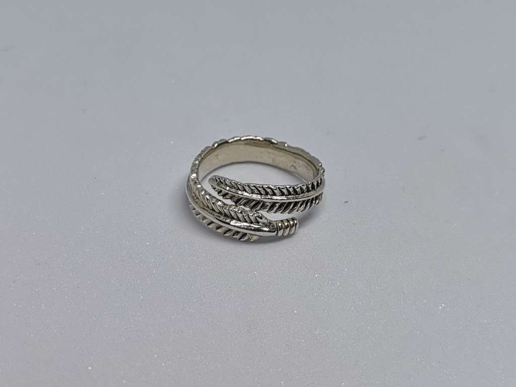 Silver Feather Ring