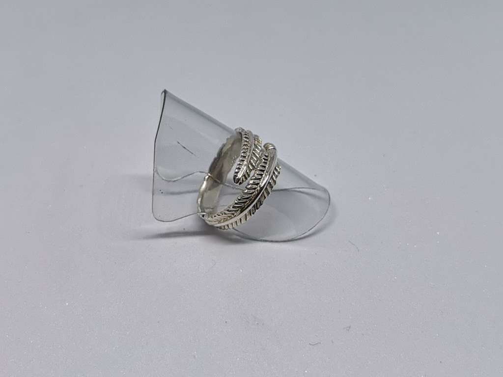 Silver Feather Ring