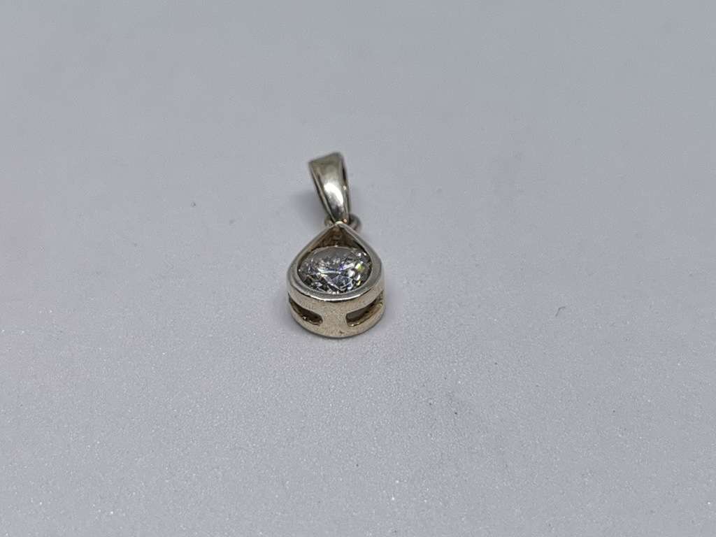 Silver Teardrop Pendant