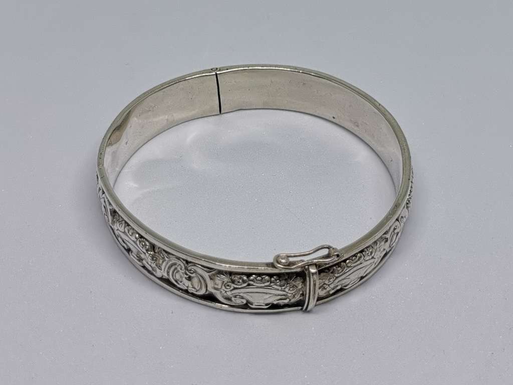 Detailed Silver Bangle