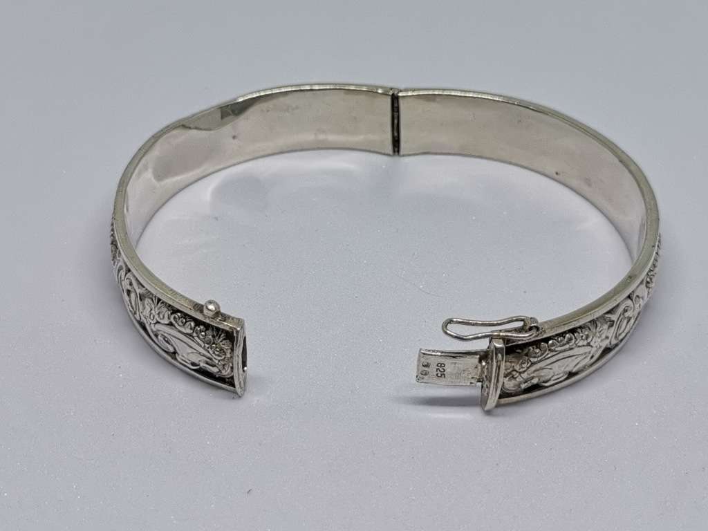 Detailed Silver Bangle
