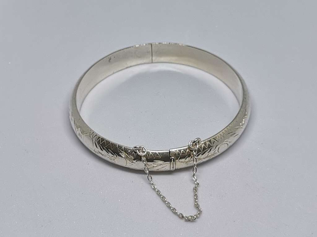 Detailed Silver Bracelet