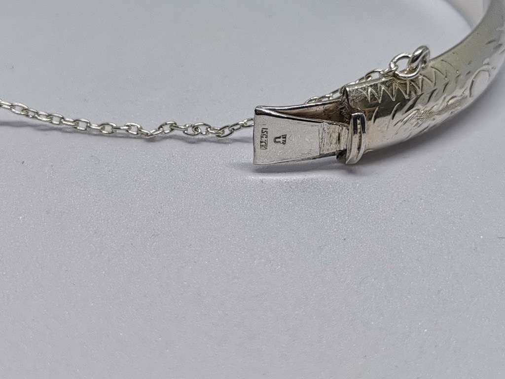 Detailed Silver Bracelet