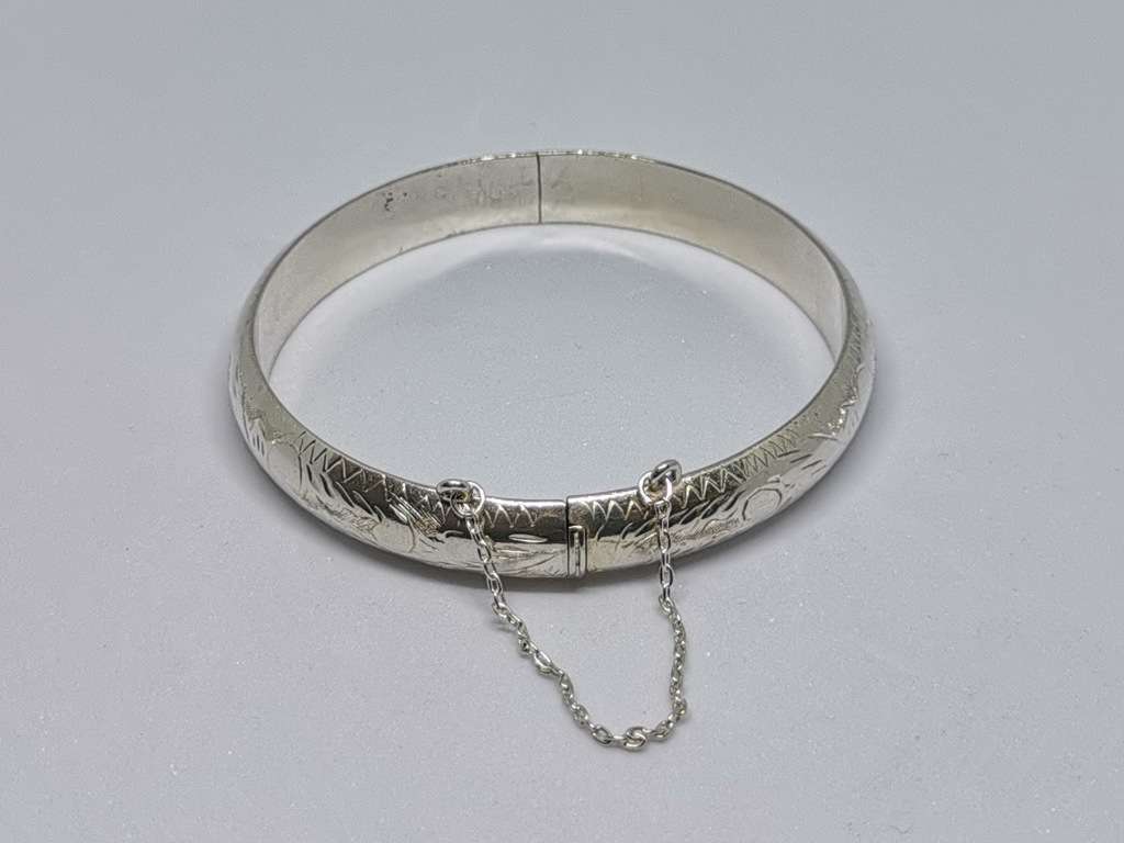 Detailed Silver Bracelet
