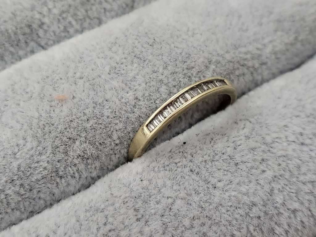 9ct Gold Half-Eternity Ring