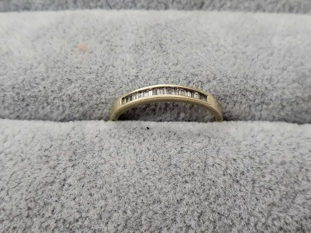 9ct Gold Half-Eternity Ring