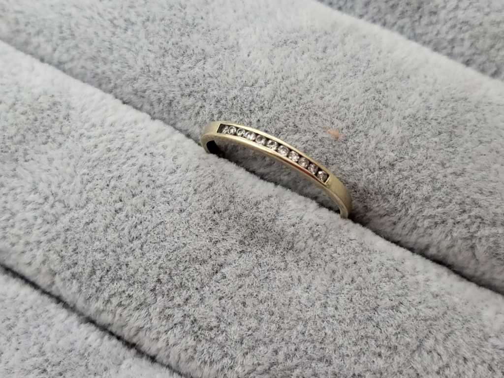 9ct Gold Half-Eternity Ring