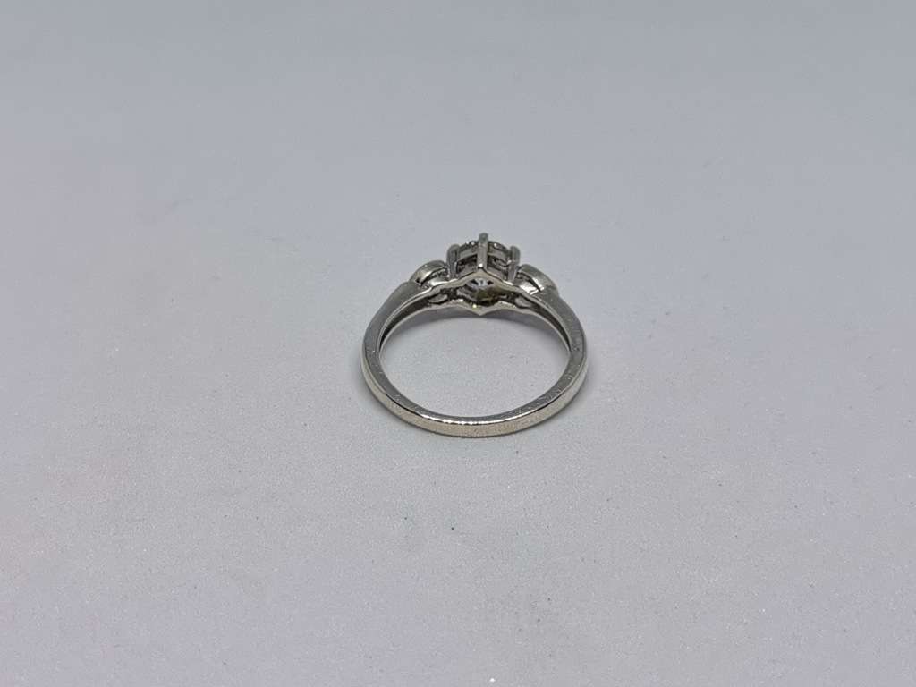 Pretty Silver Trilogy Ring