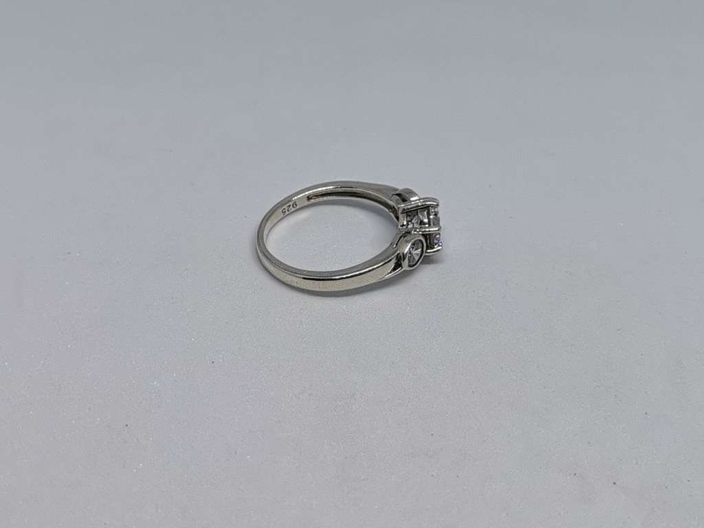 Pretty Silver Trilogy Ring