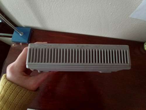 Old PS1 console with cables and 2 games(not tested)