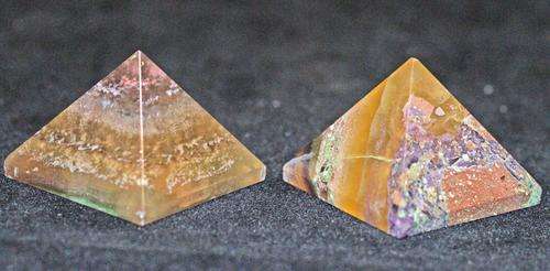 PYRAMID - MULTI FLOURITE