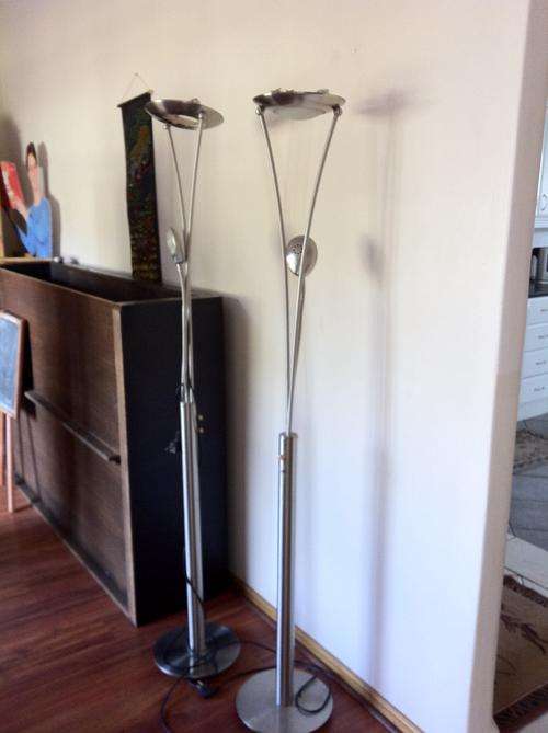 2 x Lounge upright lights with side reading lamps