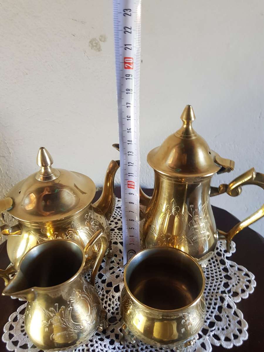 VINTAGE BRASS TEA/COFFEE SET IN PRISTINE CONDITION