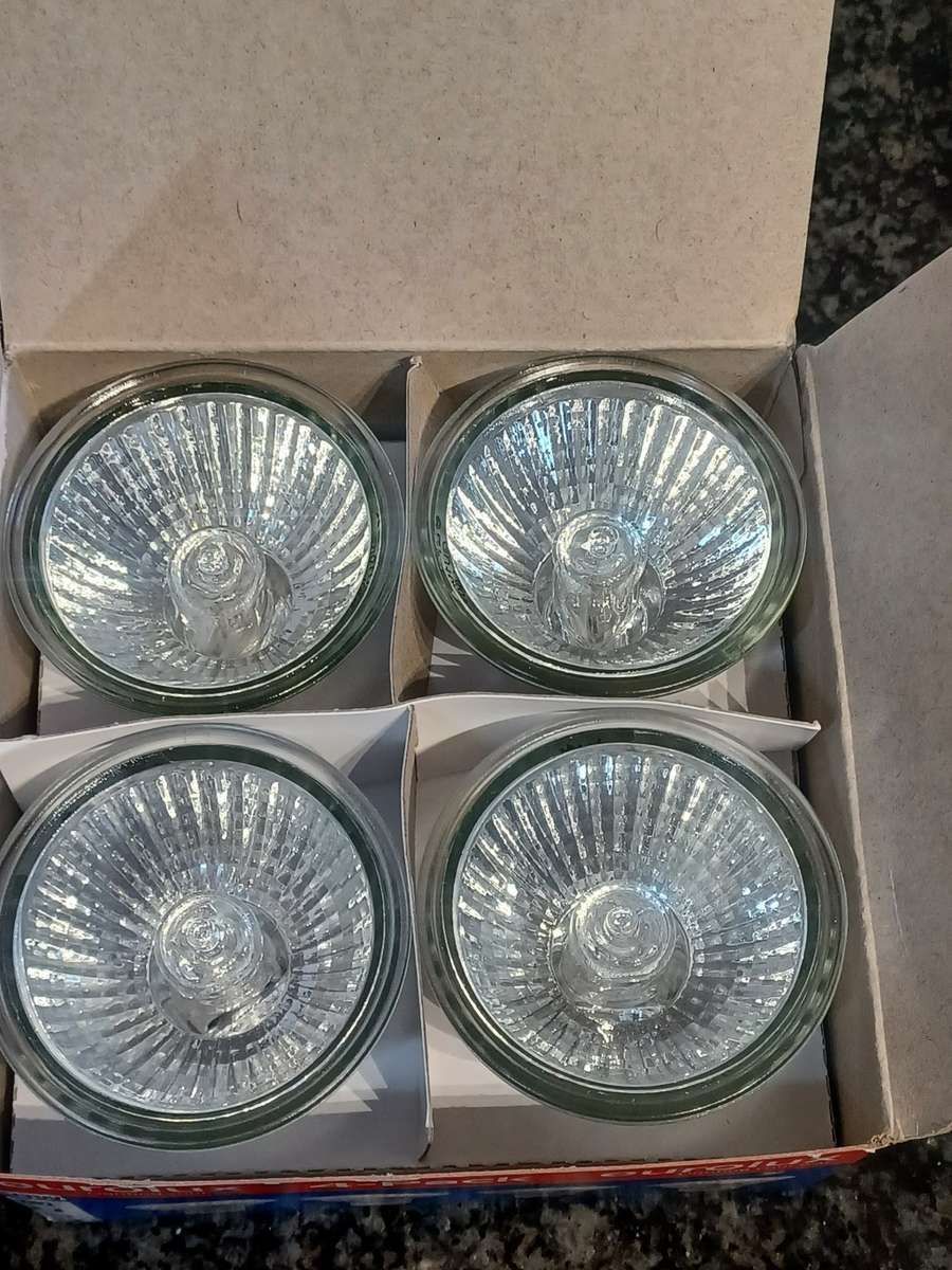EUROLUX HALOGEN GLOBES (3 X 4 PACK)