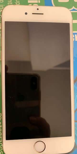 iPhone 6S  16GB perfect condition gold