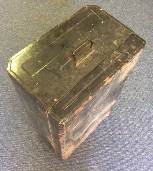 Very Large Metal Chest (Trommel)