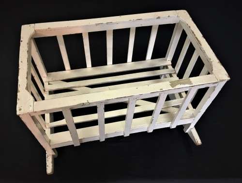 Vintage Doll`s Crib