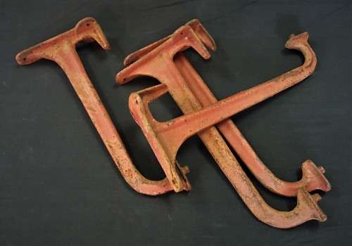 Two matching pairs of Cast Iron Basin Supports
