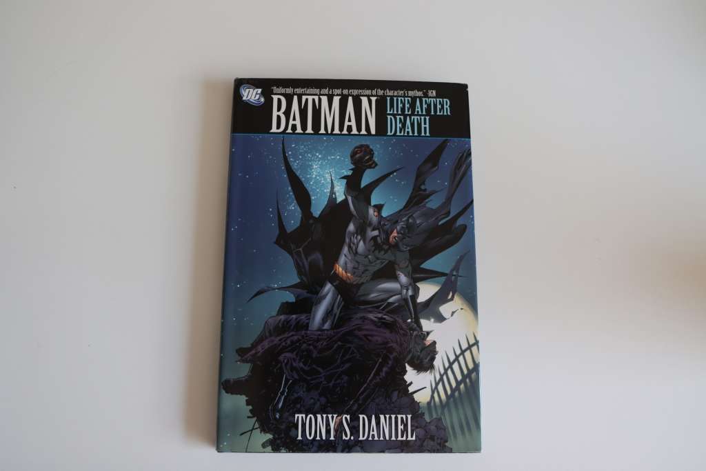 DC Comics Batman: Life After Death Published 2010 (Hardcover)