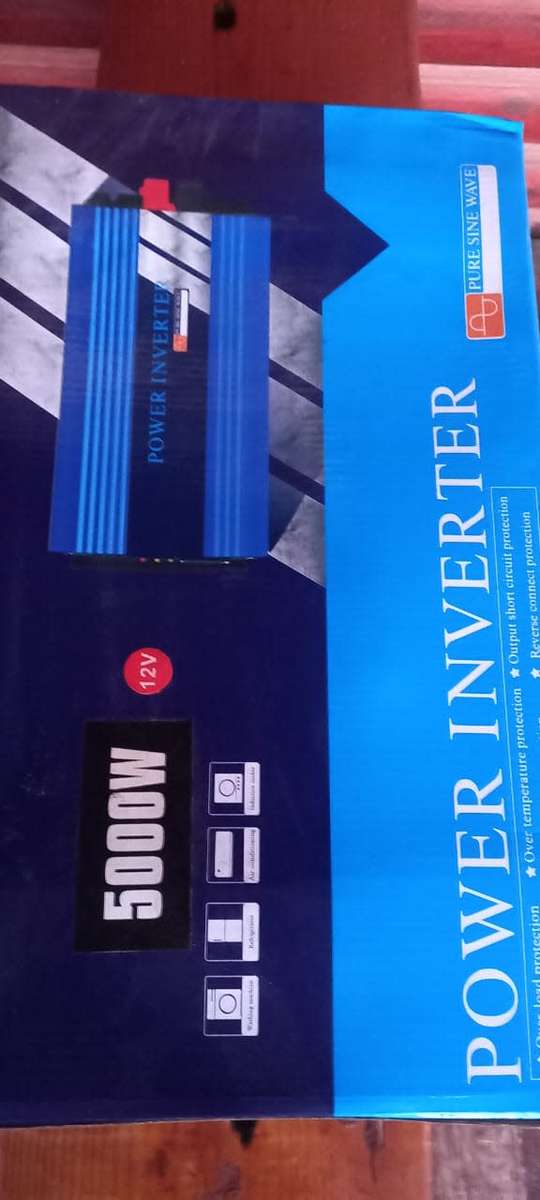 Pure Sine Wave 5000W Power Inverter 12V