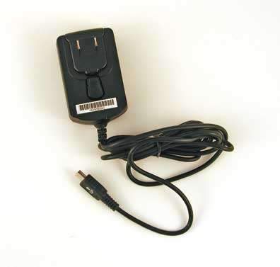 CRAZZZZZY R1 AUCTION!!!!!  REPLACEMENT CHARGER FOR BLACKBERRY!!!!