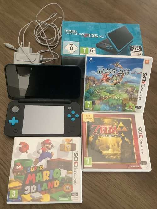 Nintendo 2DS XL with 3 Games