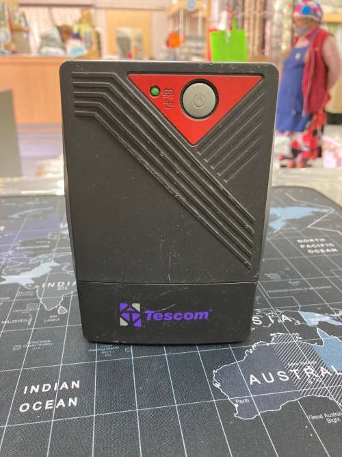 TESCOM UPS 700