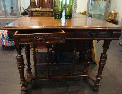 French Table Featherd Oak