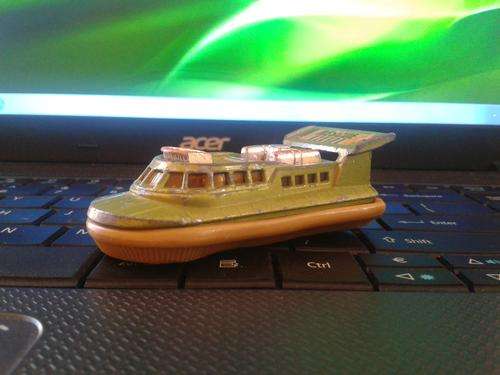 Matchbox Superfast - Hovercraft - Diecast Model - 7.5cm Long - 1:64 - 1972