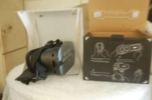 URG VIRTUAL REALITY THOUGH YOUR PHONE