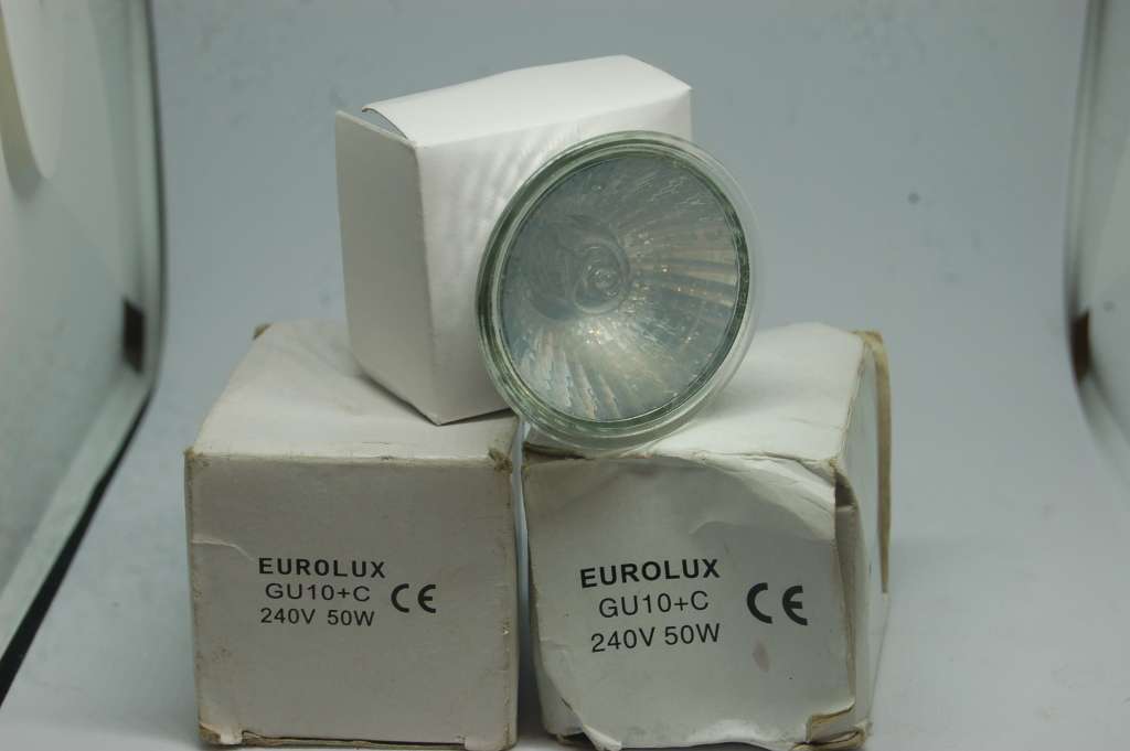 50-WATT DOWNLIGHTERS 220 VOLT SUPPLY 2 OFF