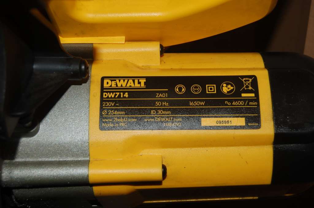 DE WALT COMPOUND MITRE SAW PRICE NOW REDUCED