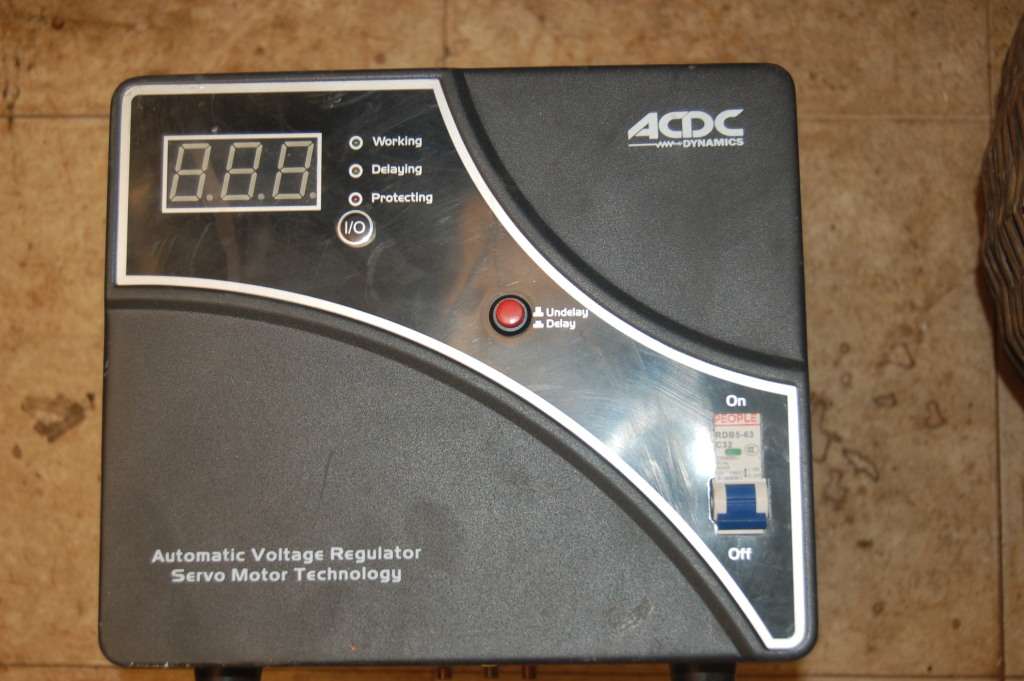 AC-DC DYNAMICS VOLTAGE REGULATOR